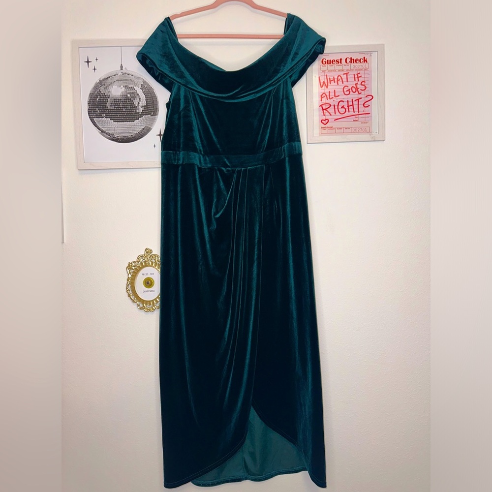 Lulus Green Velvet Midi Dress